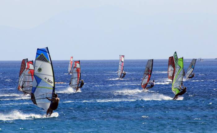 Vasilliki nabízí perfektní podmínky pro windsurfing