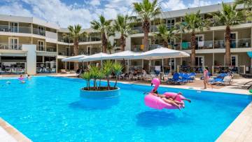 Řecko, Zakynthos 4* letecky na 8 dní s all inclusive