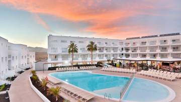 Kanárské ostrovy, Lanzarote 4* letecky na 8 dní s all inclusive