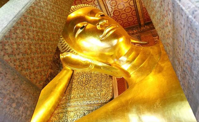 Ležící zlatý budha v chrámu Wat Pho