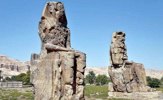 Memnonovy kolosy v Luxoru