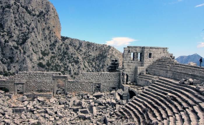 Zbytky amfiteátru v Termessos