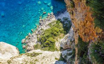 Řecké ostrovy: Klidná romantika i noční život