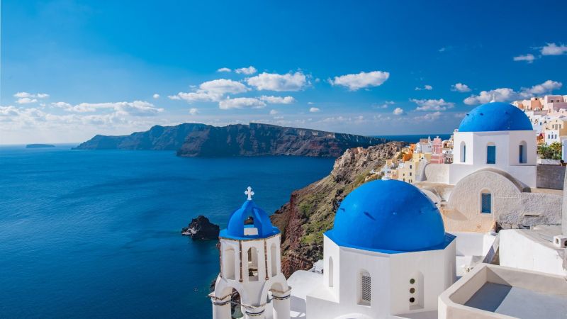 Santorini: Pohádkový ostrov proslulý výhledy a kvalitním vínem 1300w