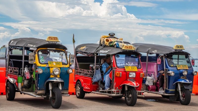 Tuk tuk, jeden ze způsobů dopravy na ostrově